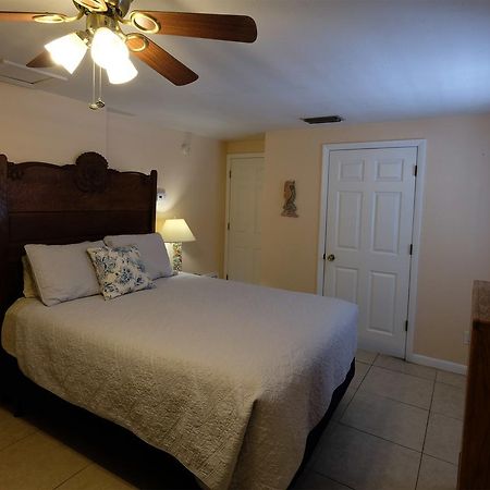 Seahorse Cottages - Adults Only Sanibel Esterno foto