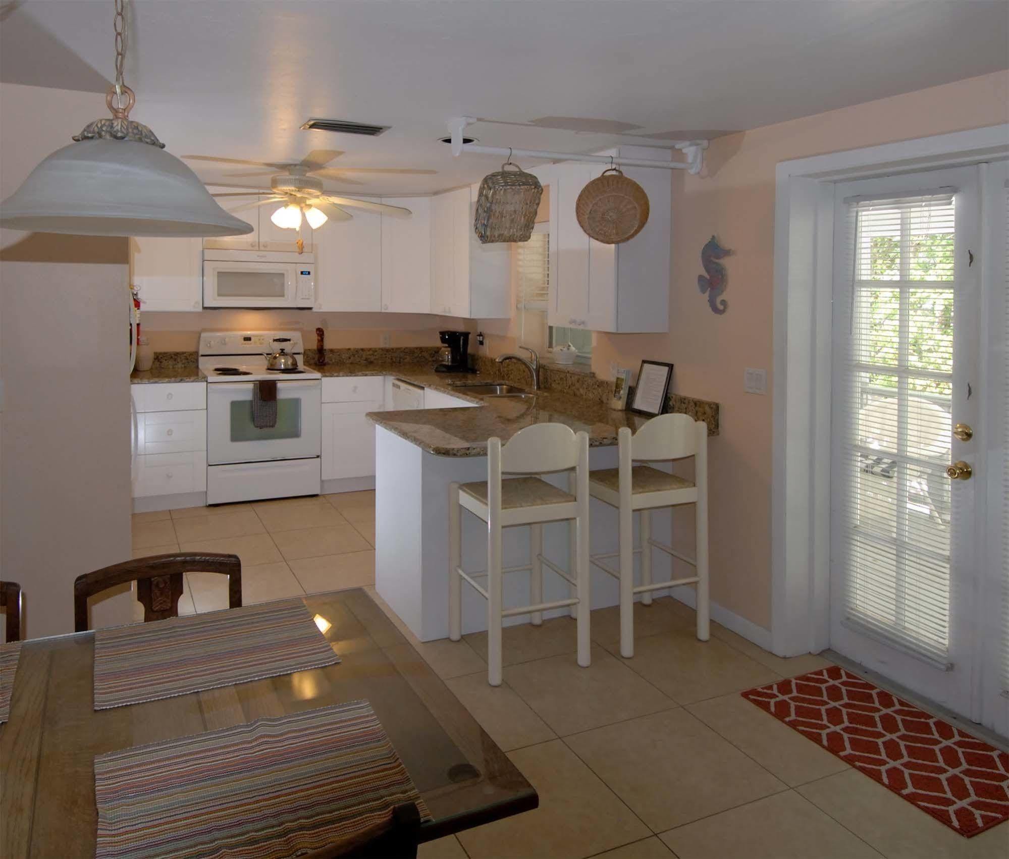 Seahorse Cottages - Adults Only Sanibel Esterno foto