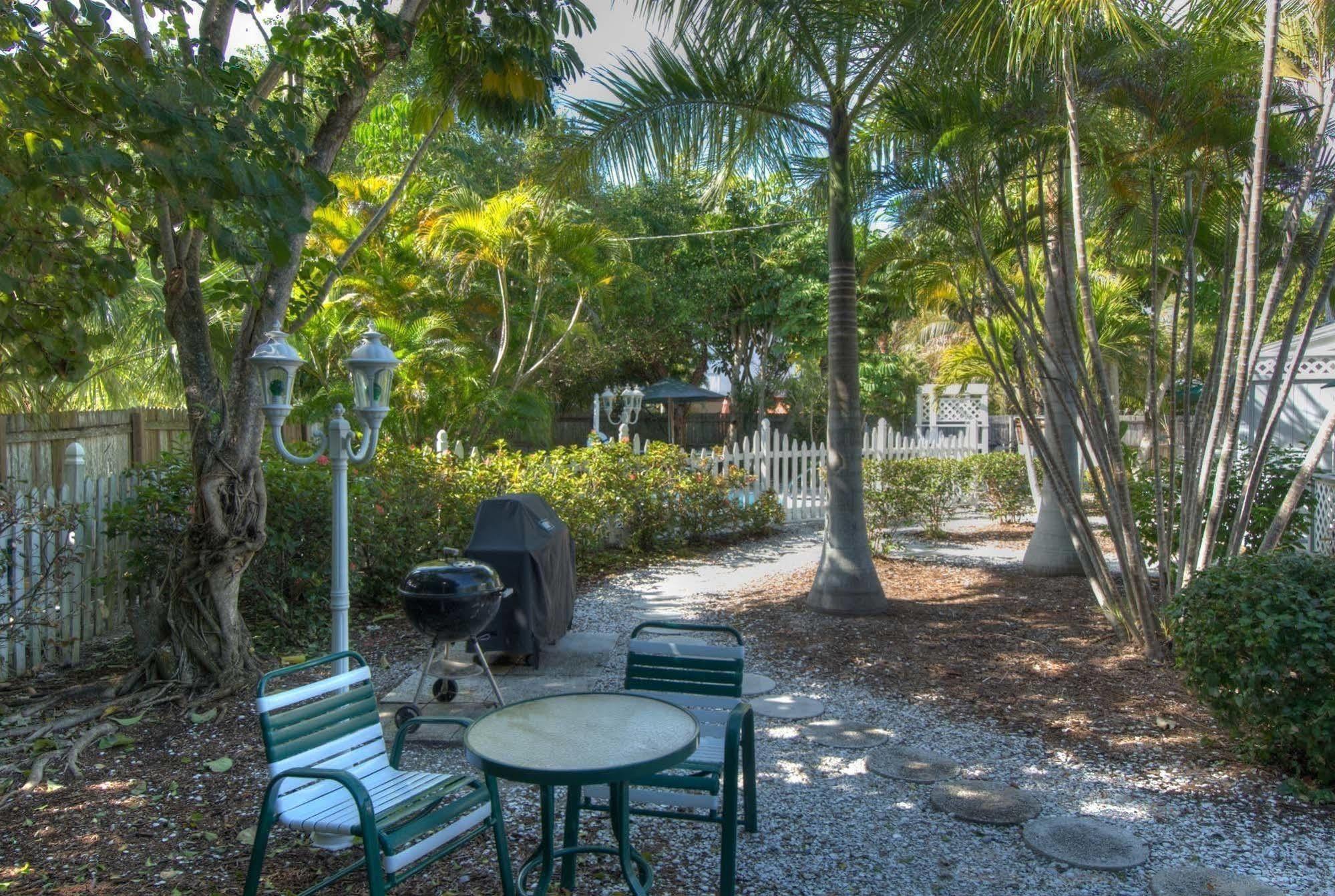 Seahorse Cottages - Adults Only Sanibel Esterno foto